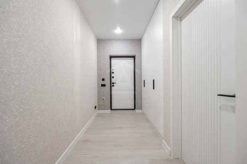Прихожая — Ремонт двухкомнатной квартиры, 68 м²